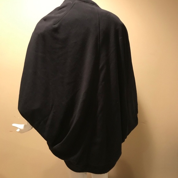 Peach Black cacoon. (Pink is just stock photo) - Picture 2 of 5